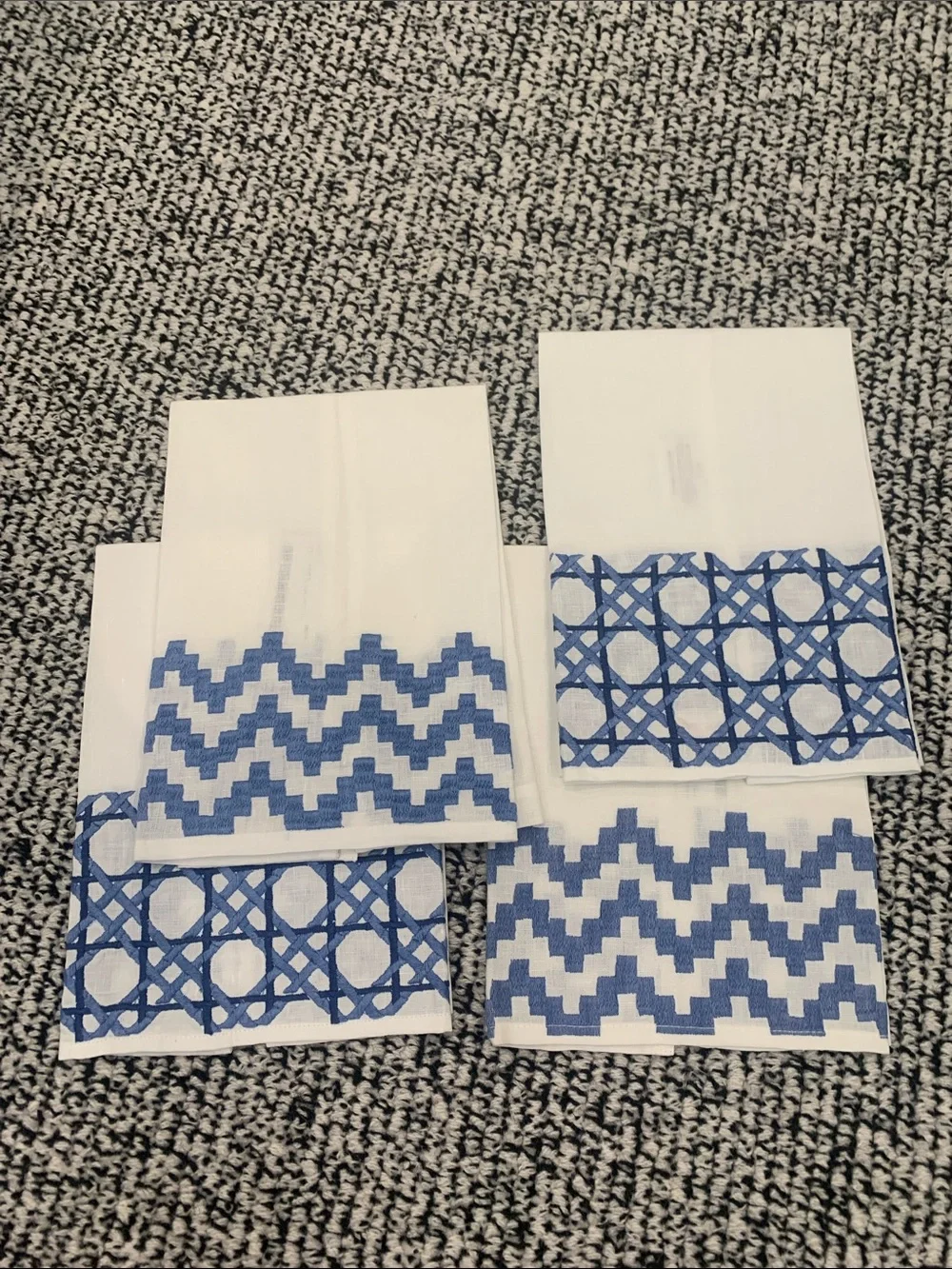 NWT Haute Home Blue Embroidered White Napkins - Set of 4